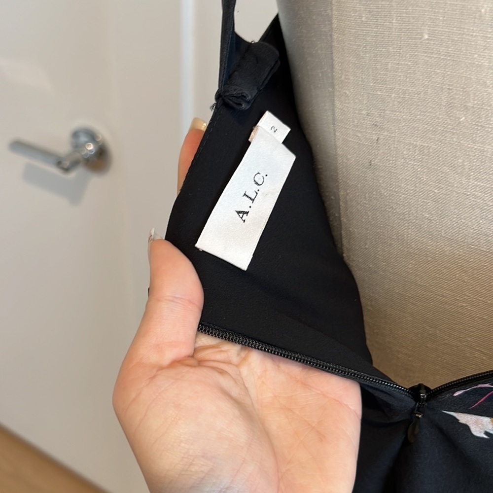 Alc 100%silk asymmetrical dress - Picture 5 of 6